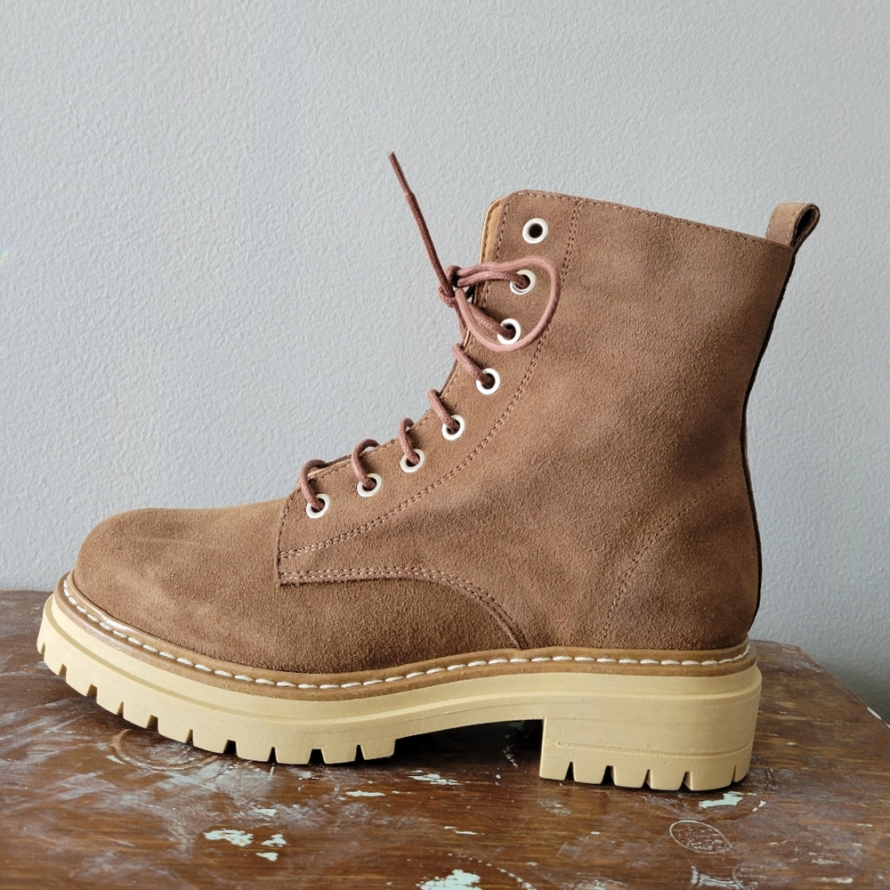 BRAND NEW L'INTERVALLE camel suede lace up boots